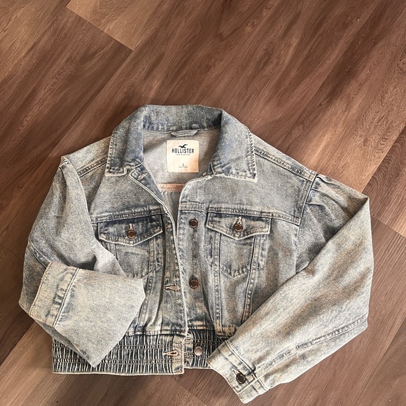 Hollister Jackets & Blazers - Hollister Jean Jacket. Size S